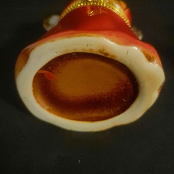 Porcelain Limoge Hinged Trinket Box Christmas Angel Figurine Holding A Wreath - Picture 6 of 8